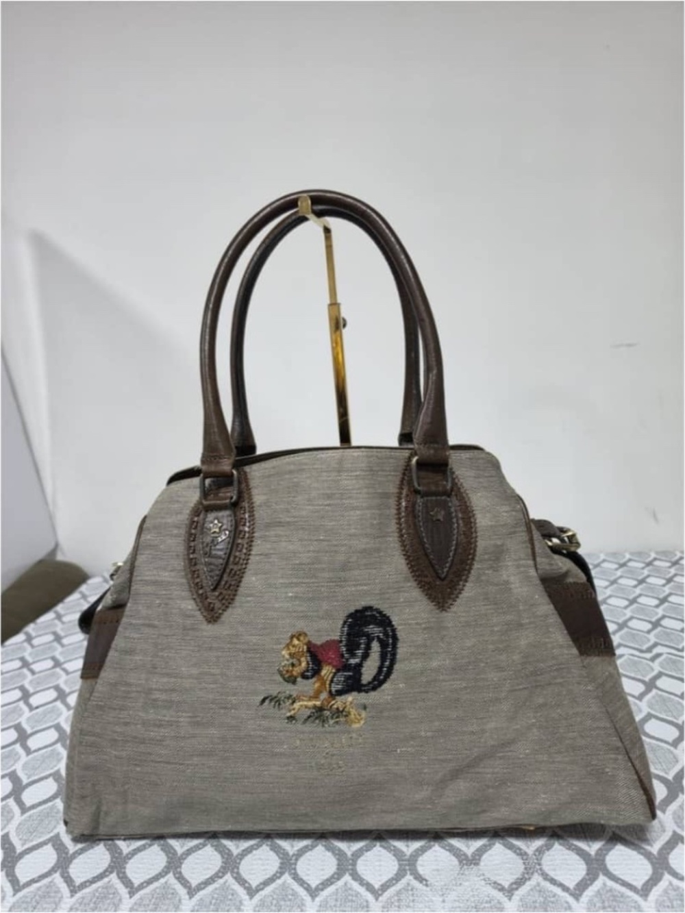 Authentic Fendi Du Jour Shoulder Bag Grey/Brown